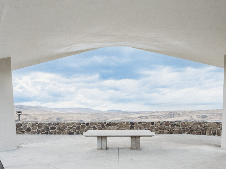 Wanapum Dam Overlook at Grant PUD Recreation sites for 509 River